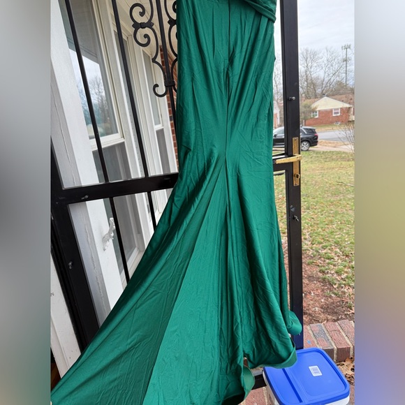 JESSICA ANGEL DRESS Let the graceful silhouette and attention - Picture 5 of 12